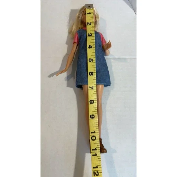Mattel Blonde Fashion Doll 2015 W/Cute Denim Outfit W/Boots R49HF Authentic - Picture 4 of 9